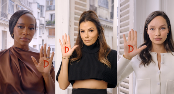 Les 5D 3 femmes avec la lettre D sur la main